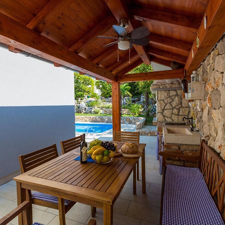 Holiday Home In Dramalj 39283 Exterior photo